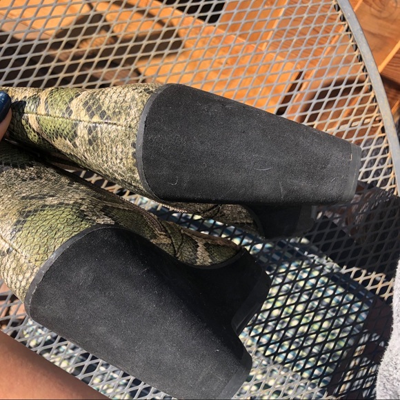 UrbanOutfitters Green Faux Snakeskin Ankle Booties - Picture 14 of 15